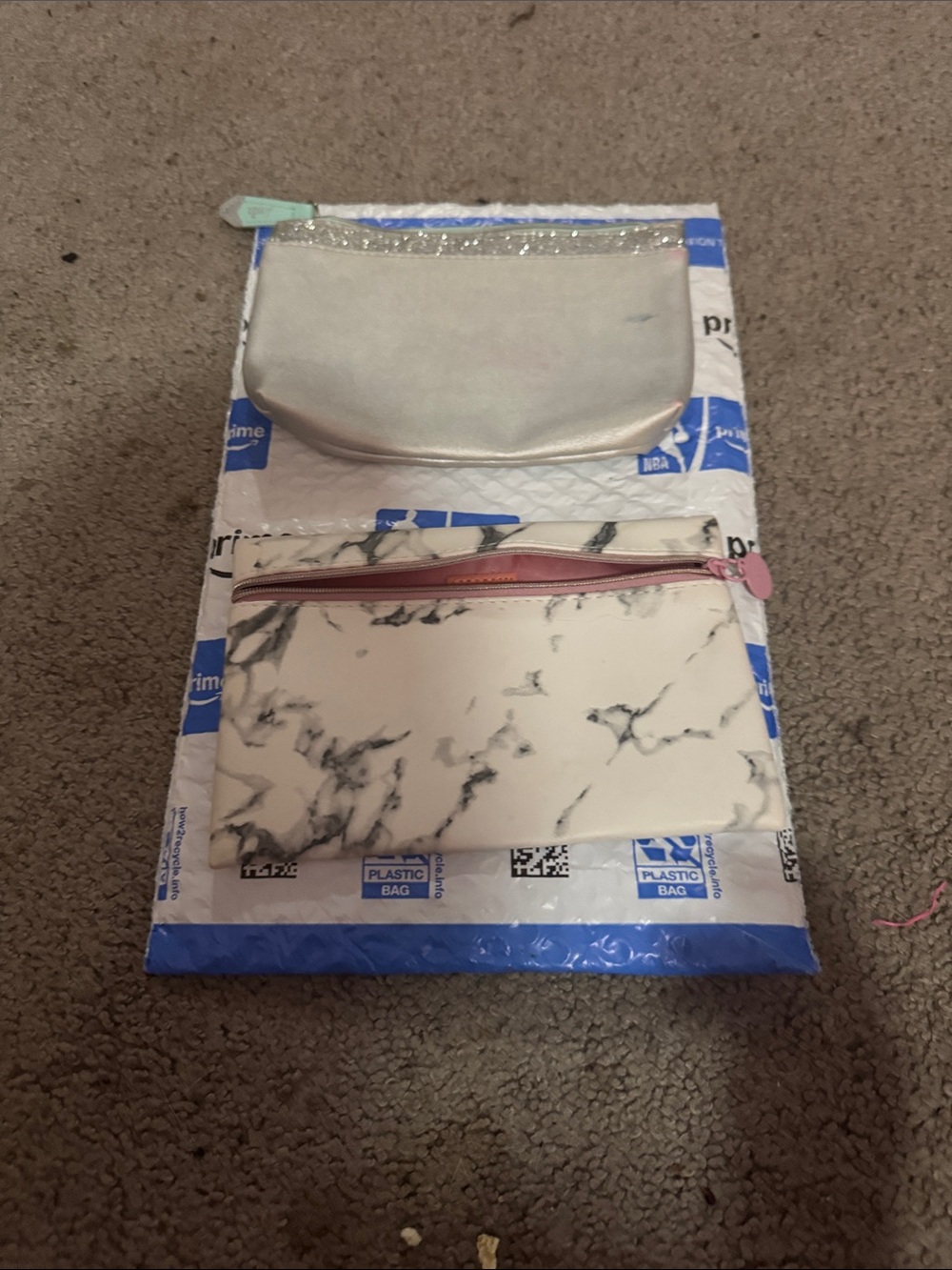ipsy White Marble and Iridescent Makeup Bag Set
